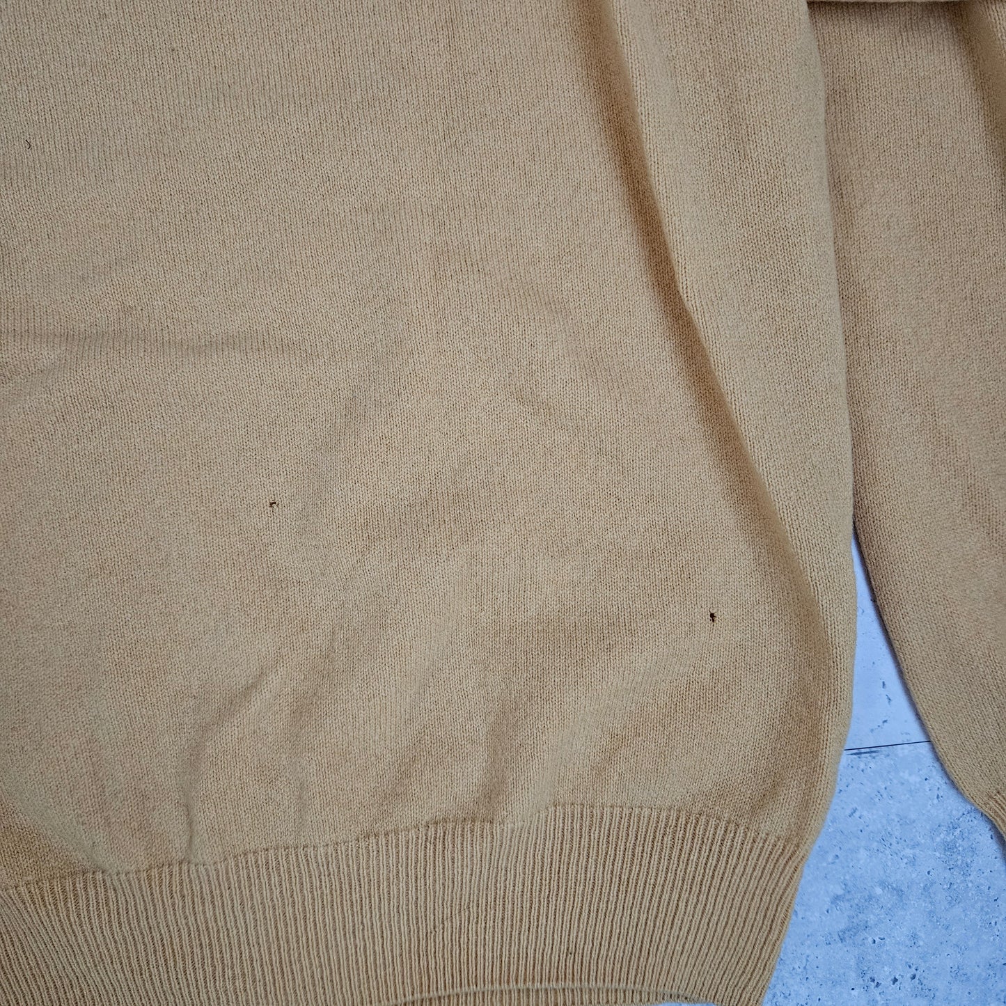 Vintage Burberry Knit (M)