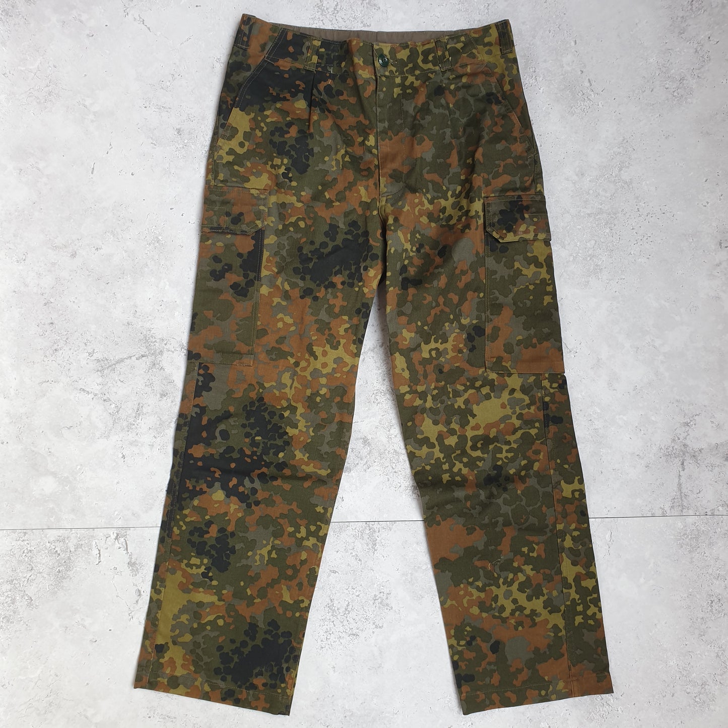 Camouflage Cargo Pants (S)
