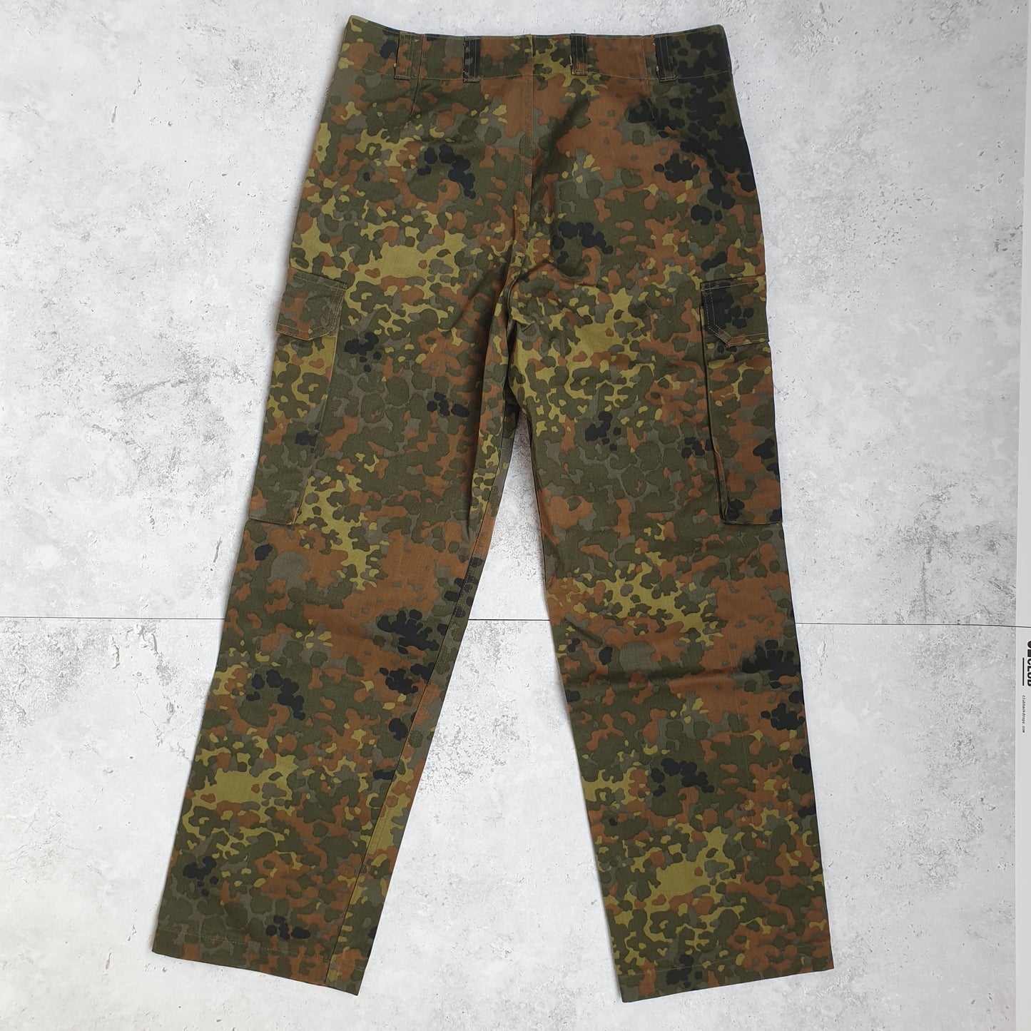 Camouflage Cargo Pants (S)