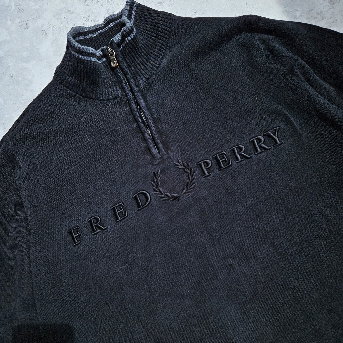 Fred Perry 1/4 Zip Sweater (M)