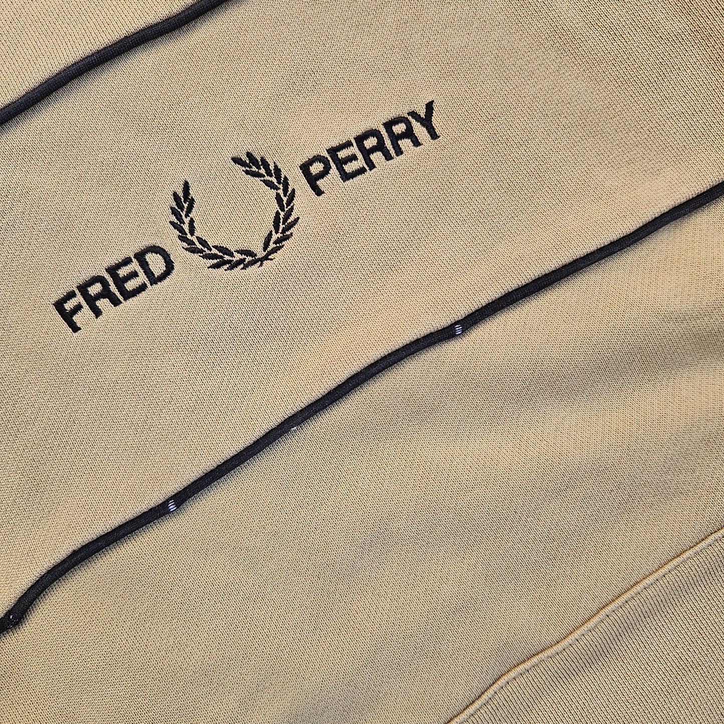 Fred Perry Hoodie (M)