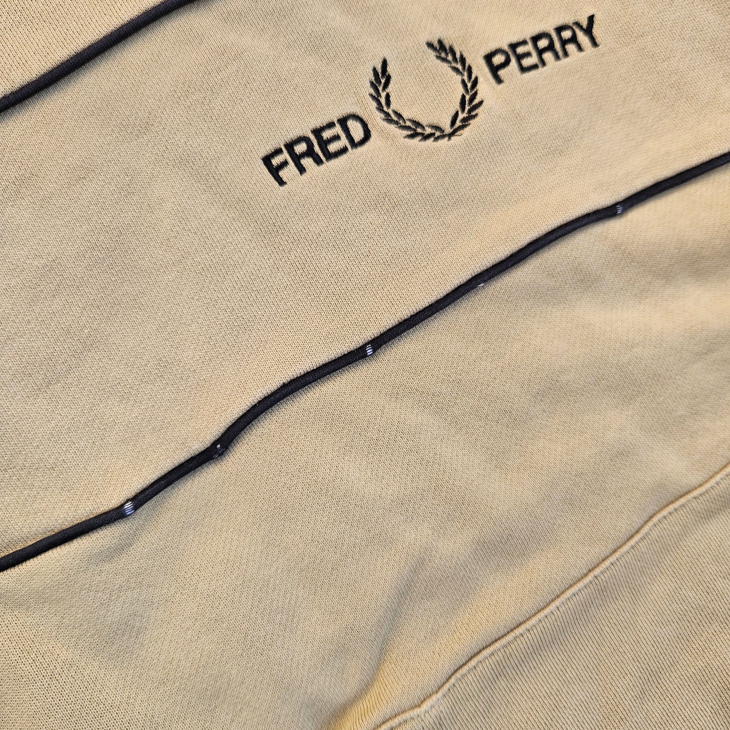 Fred Perry Hoodie (M)