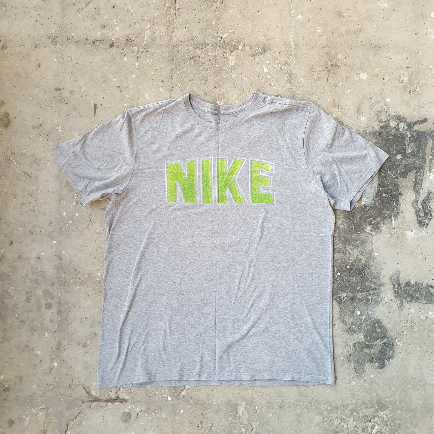 Nike T-shirt (XL)