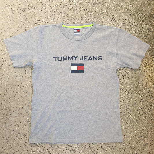 Tommy Hilfiger T-shirt (M)