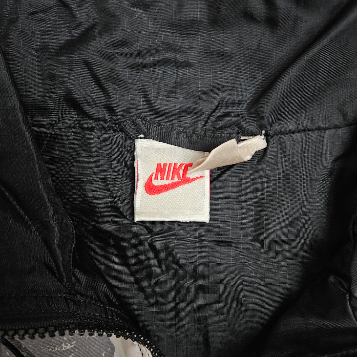 Vintage Nike All Over Graphic Windbreaker (XL)